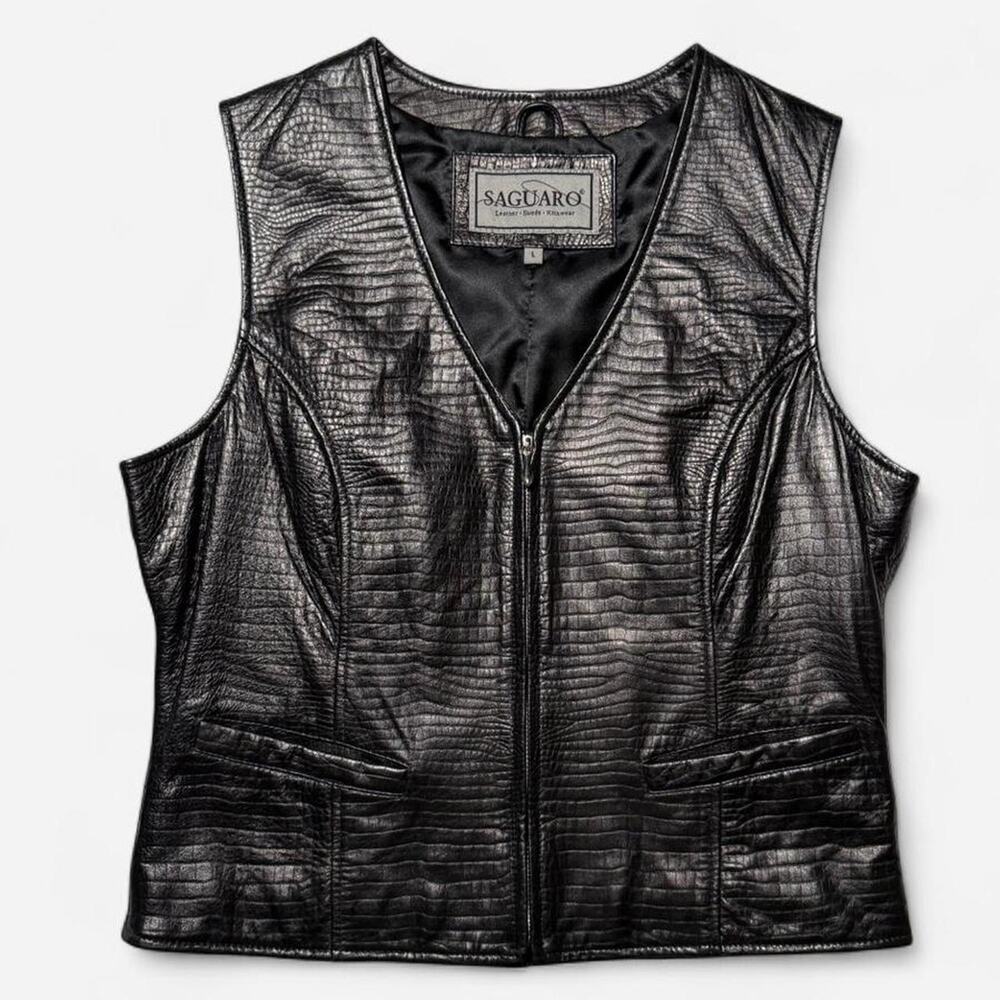 Saguaro black leather vest, zipper closure, crocodile embossed texture